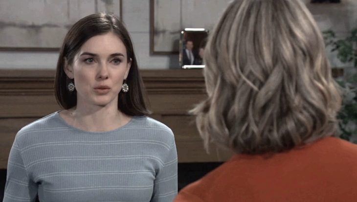 General Hospital: Willow Cain (Katelyn MacMullen) and Nina Reeves (Cynthia Watros)