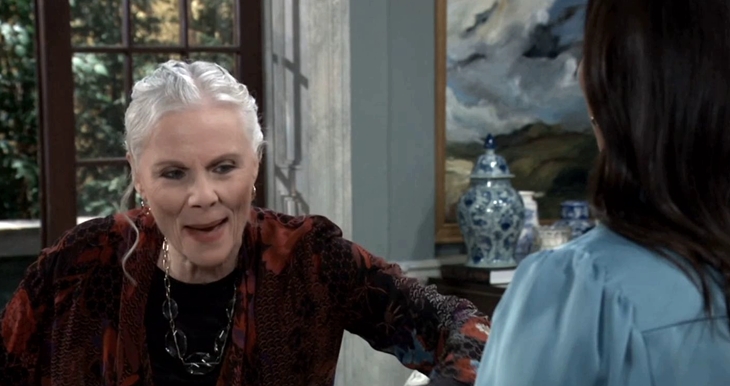 General Hospital: Tracy Quartermaine (Jane Elliot) and Brook Lynn Quartermaine (Amanda Setton)