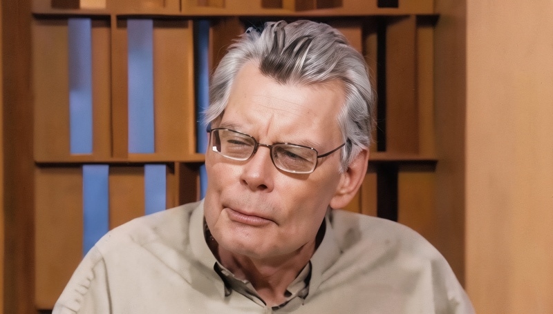 Stephen King discusses book Holly - Good Morning America - YouTube