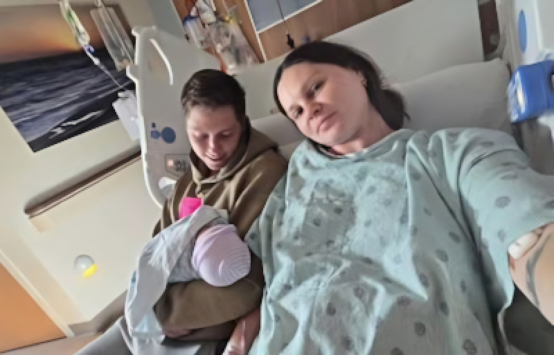 Brandon and Julia on the day baby arrived - @juliatrubkina1993 - Instagram