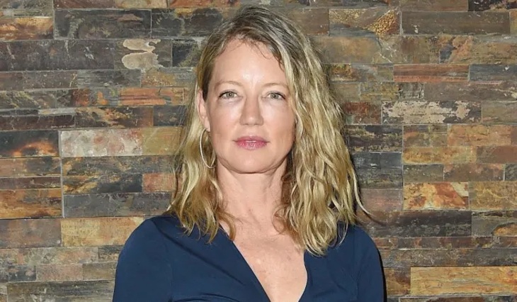 Cynthia Watros 