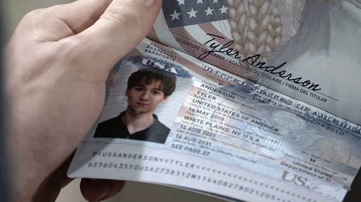 General Hospital: Rocco Falconeri (Finn Carr)
