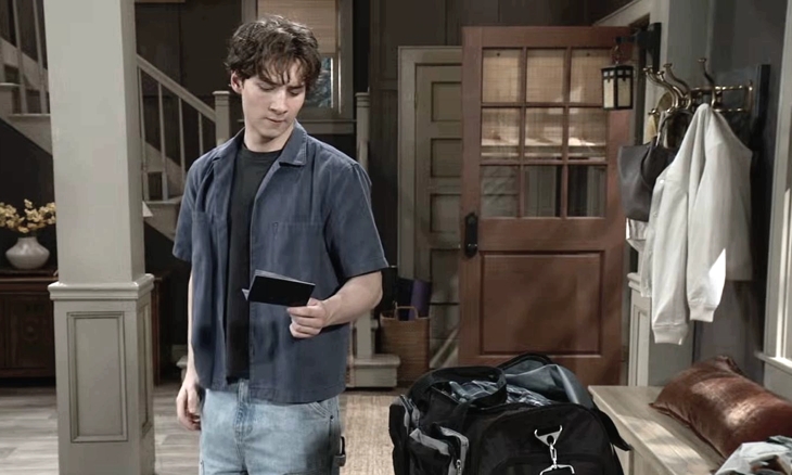 General Hospital: Rocco Falconeri (Finn Carr)