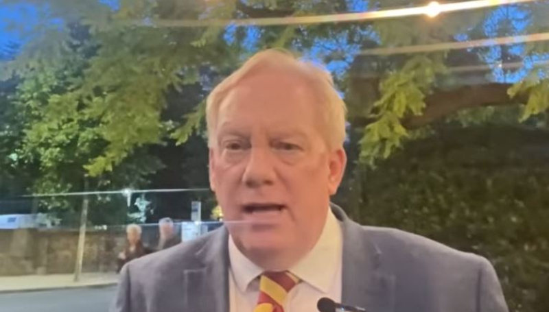 Neil discucsses the new life of Harry - Daily News Headlines - YouTube