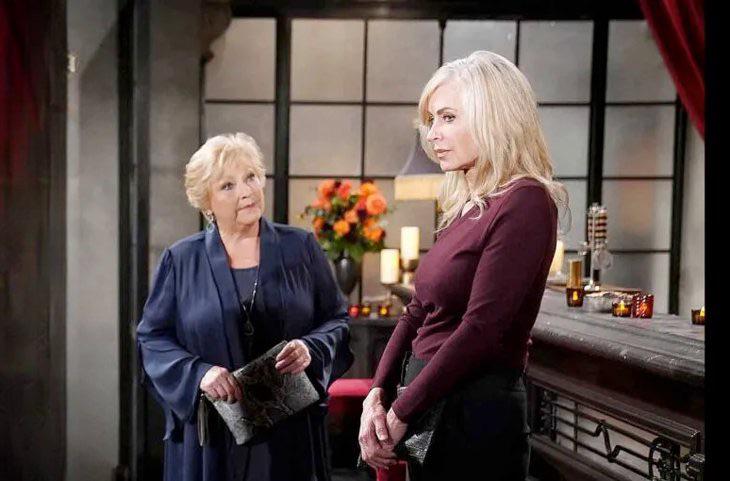The Young and The Restless: Traci (Beth Maitland) and Ashley Abbott (Eileen Davidson)